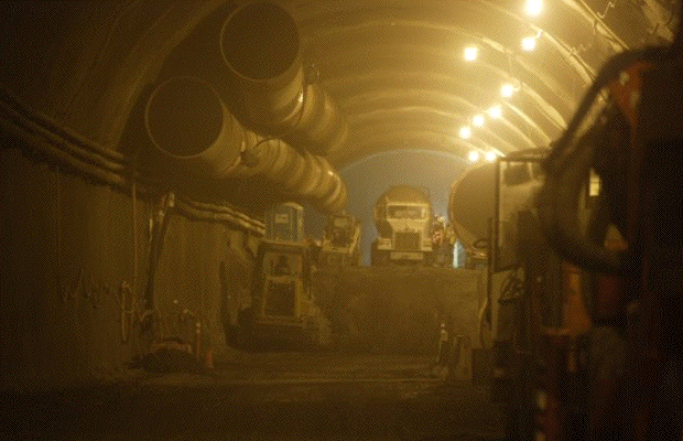 Digging equipment in Devil's Slide tunnel